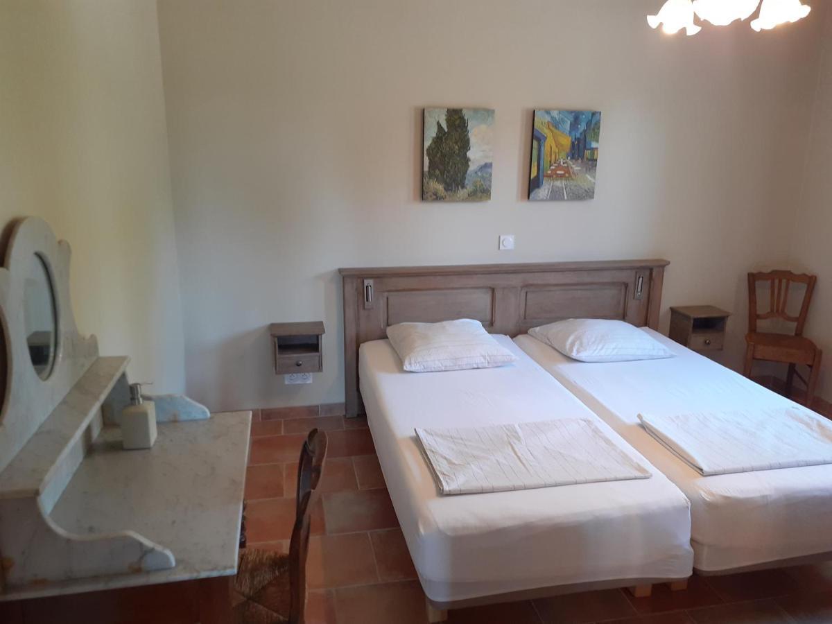 Location Vacances Gillardin Maussane les Alpilles Eksteriør bilde